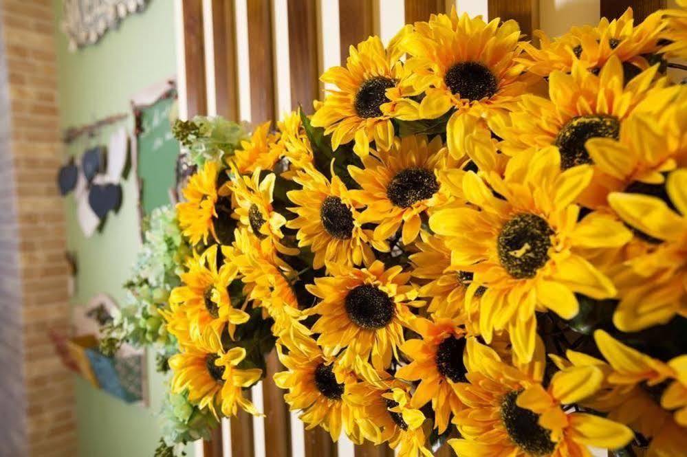 Sunflower B&B II Хуалиен Сити Екстериор снимка